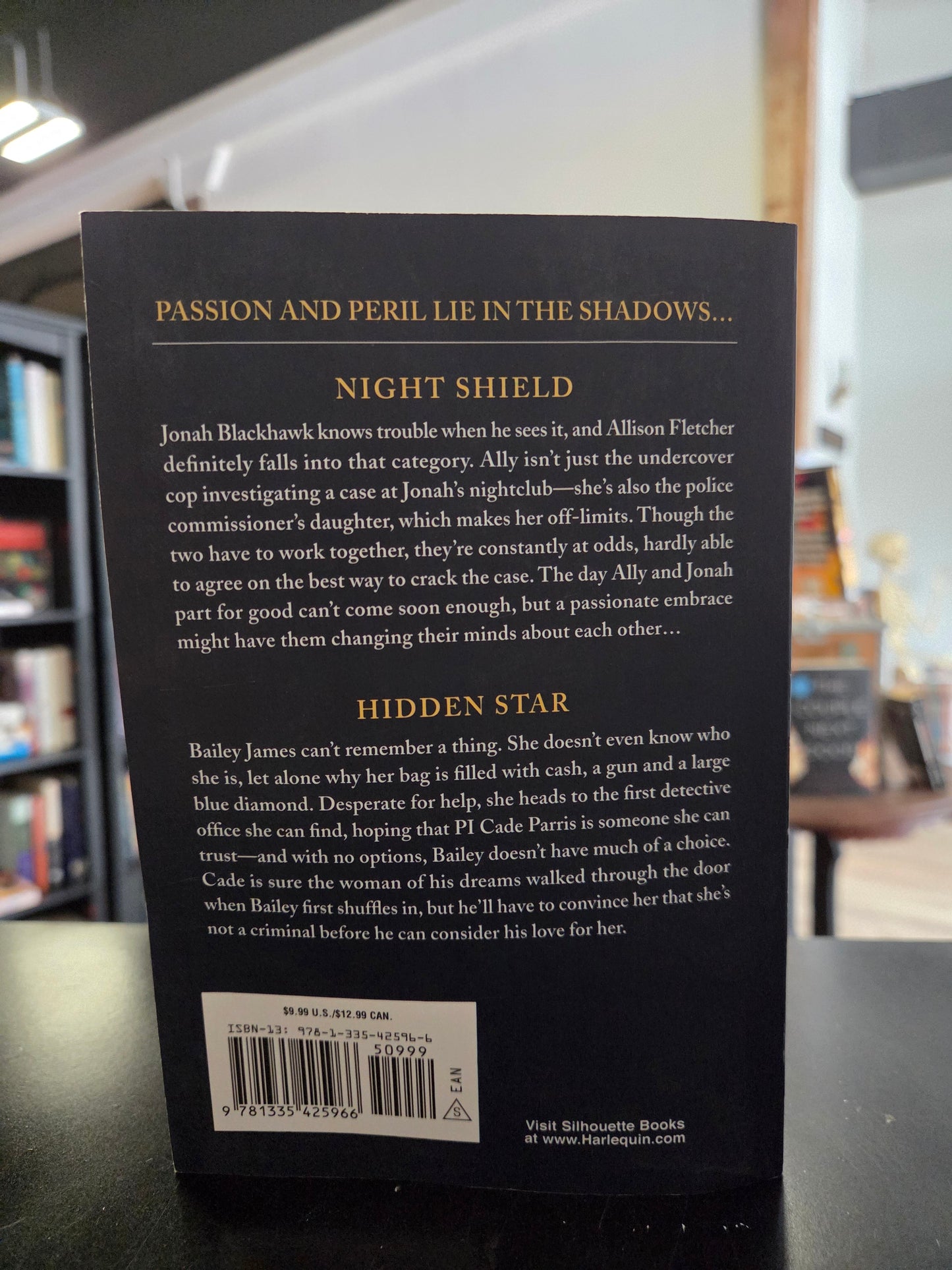Nora Roberts - Midnight Shadows