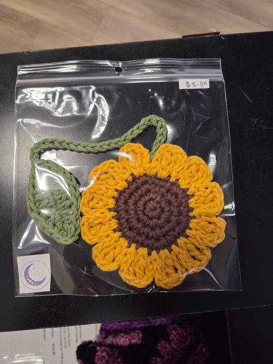 Crochet sunflower bookmark