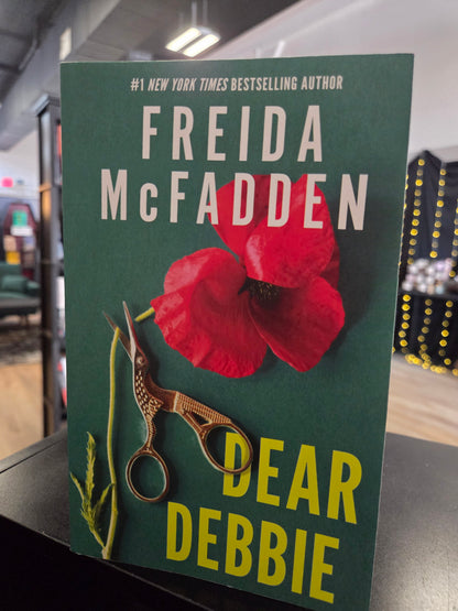 Freida McFadden - Dear Debbie