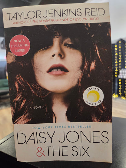 Taylor Reid- Daisy Jones and the Six