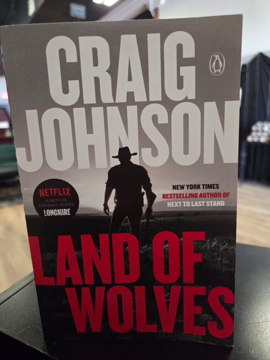 Craig Johnson - Land of Wolves
