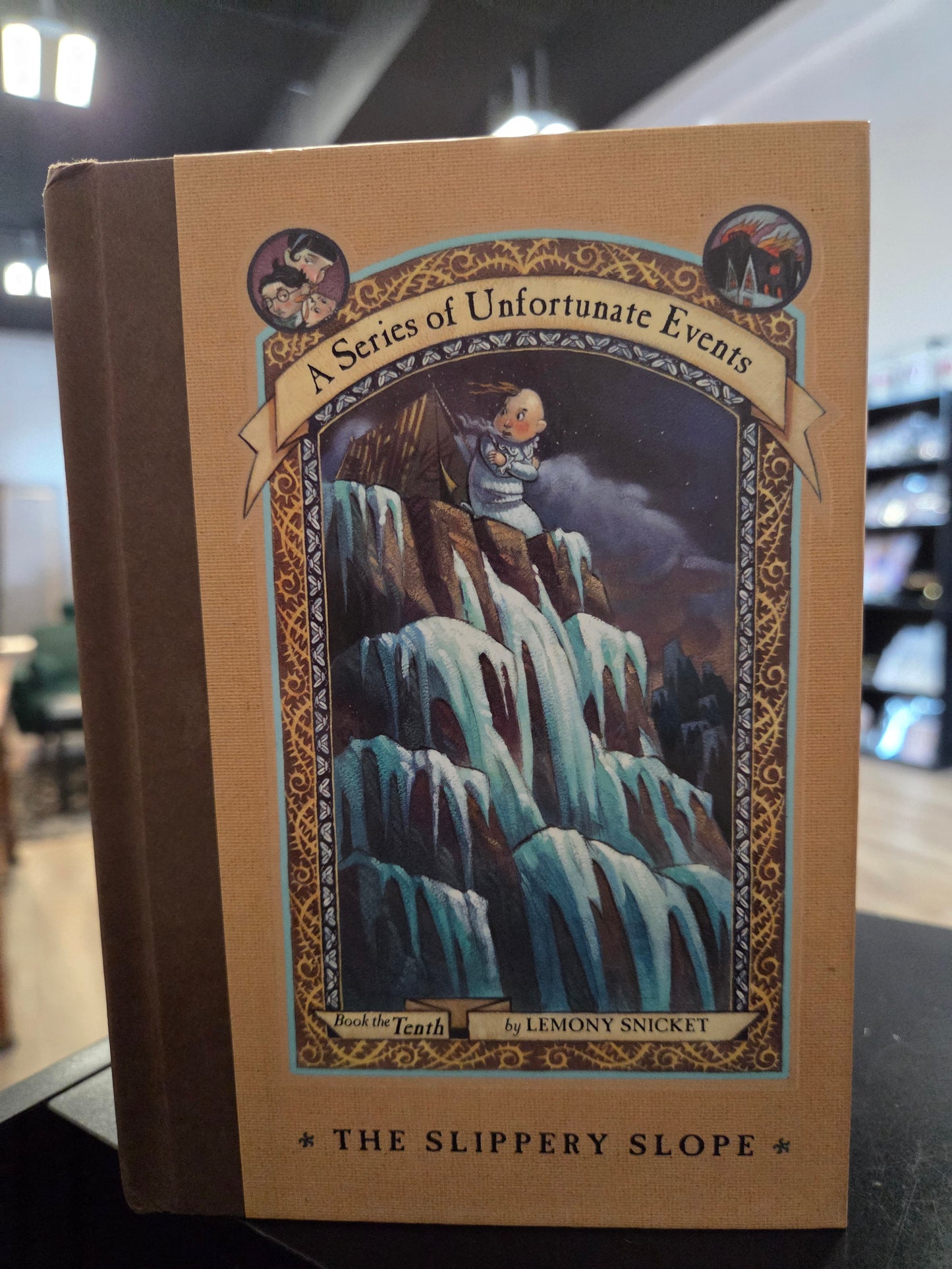 Lemony Snicket - A Series of Unfortunate Events #10 a Slippery Slope