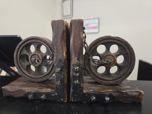 Medieval / steampunk book ends