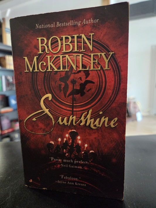 Robin McKinley - Sunshine