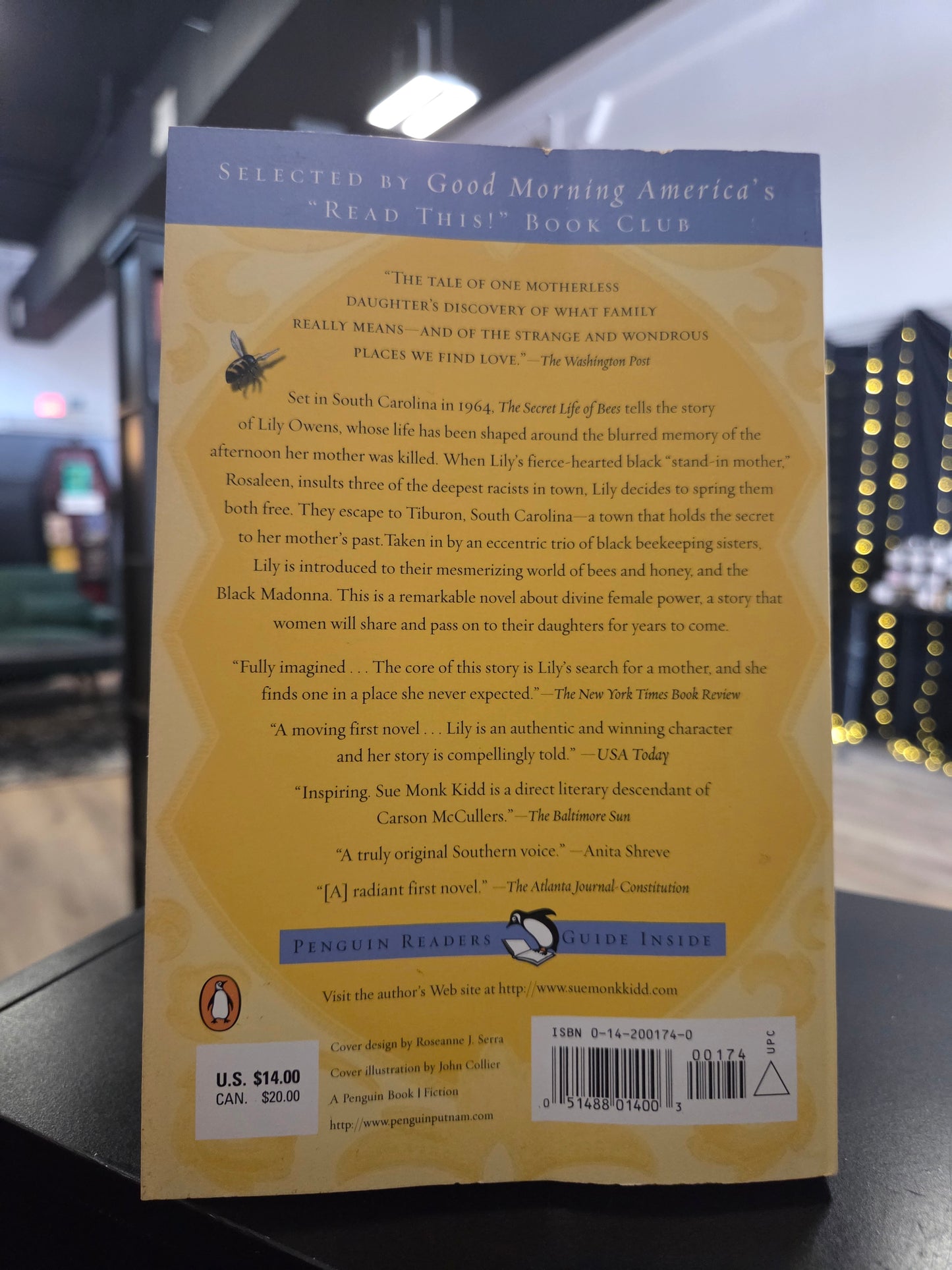 Sue Kidd - The Secret Life of Bees