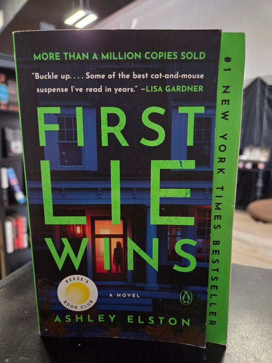 Ashley Elston - First Lie Wins