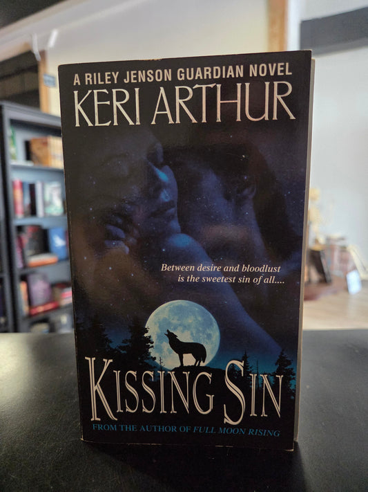 Keri Arthur - Kissing Sin