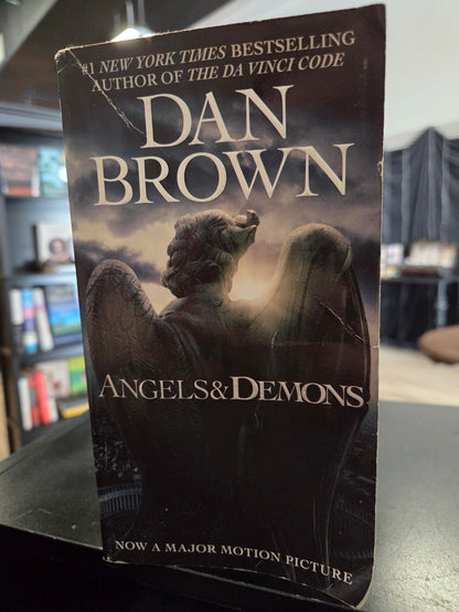 Dan Brown - Angels & Demons