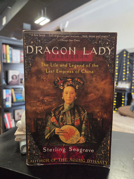 Sterling Seagrave - Dragon Lady