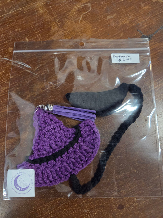 Crochet witch hat bookmark